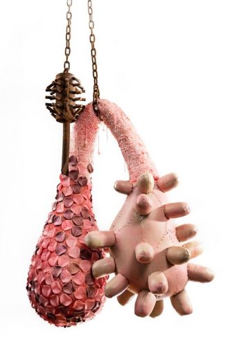 A picture containing chain Description automatically generated