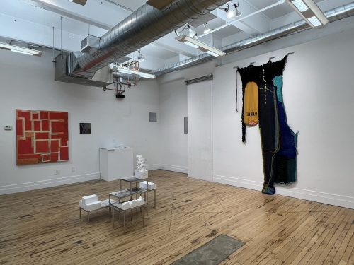 A picture containing indoor Description automatically generated